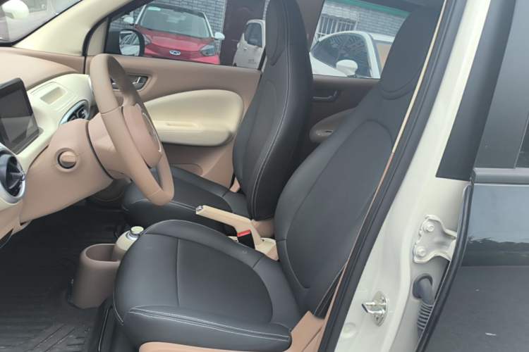 Used Wuling Hongguang MINIEV 2025 Four-Door Version Advanced Edition Left Front Seat