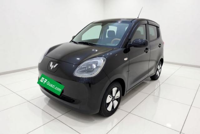 Ojetý Wuling Hongguang MINIEV 2025 Four-Door Version Advanced Edition