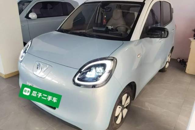 Ojetý Wuling Hongguang MINIEV 2025 Four-Door Version Premium Edition