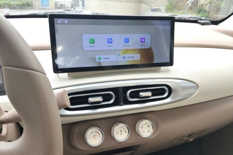 Used Wuling Hongguang MINIEV 2025 Four-Door Version Advanced Edition Audio And AC Panel