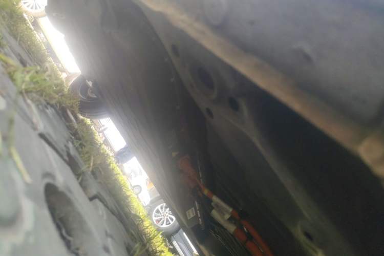 Used Wuling Hongguang MINIEV 2025 Four-Door Version Advanced Edition Chassis Front Right