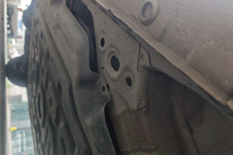 Used Wuling Hongguang MINIEV 2025 Four-Door Version Advanced Edition Chassis Front Right