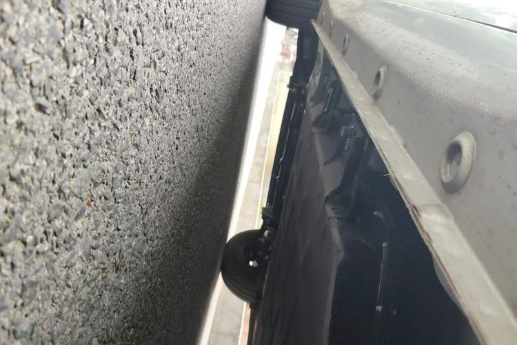 Used Wuling Hongguang MINIEV 2025 Four-Door Version Advanced Edition Chassis Rear Left