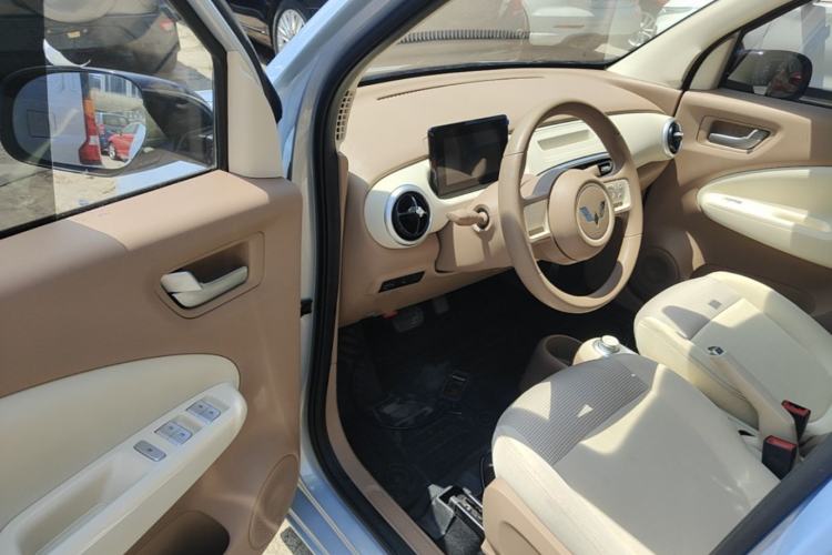Used Wuling Hongguang MINIEV 2025 Four-Door Version Advanced Edition Driver Seat