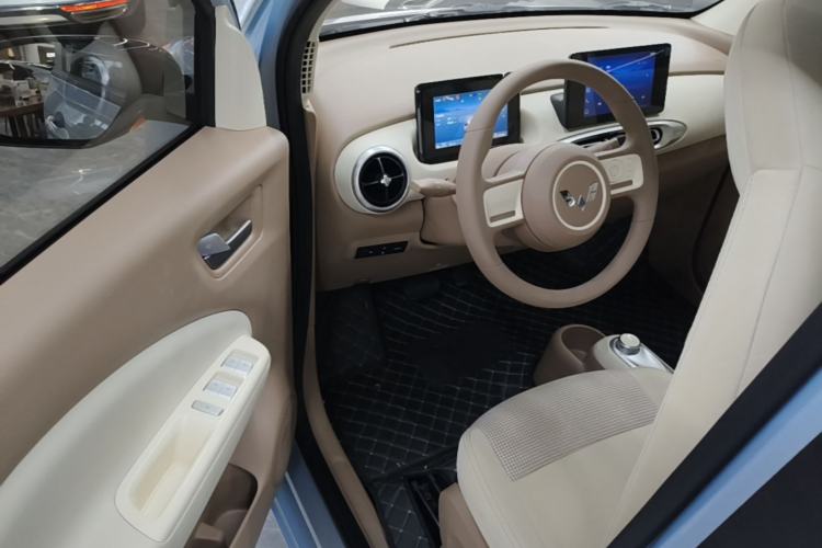 Used Wuling Hongguang MINIEV 2025 Four-Door Version Zhenxiang+ Edition Driver Seat