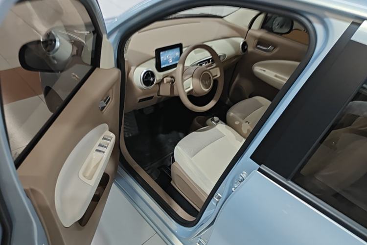 Used Wuling Hongguang MINIEV 2025 Four-Door Version Advanced Edition Driver Seat