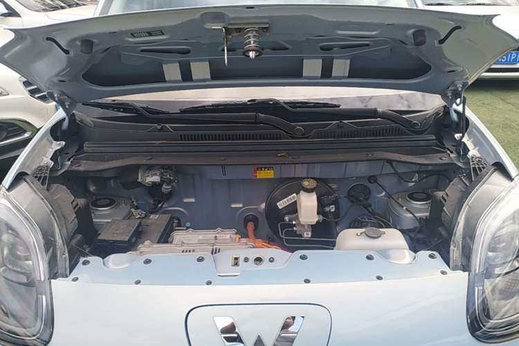 Used Wuling Hongguang MINIEV 2025 Four-Door Version Advanced Edition Engine Bay