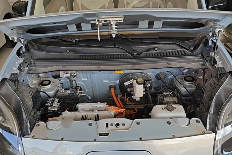 Used Wuling Hongguang MINIEV 2025 Four-Door Version Advanced Edition Engine Bay