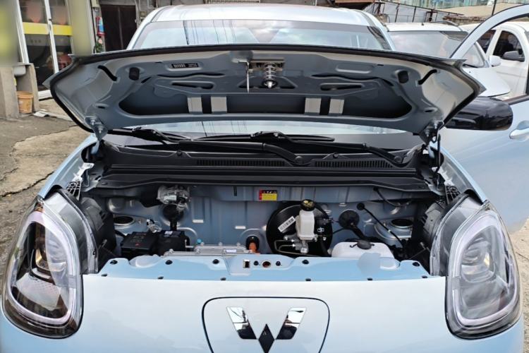 Used Wuling Hongguang MINIEV 2025 Four-Door Version Premium Edition Engine Bay