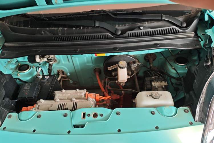 Used Wuling Hongguang MINIEV 2025 Four-Door Version Premium Edition Engine Bay