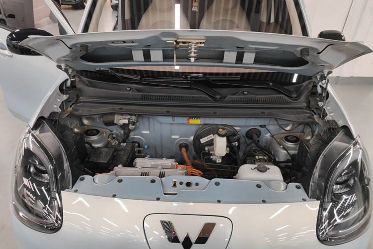 Used Wuling Hongguang MINIEV 2025 Four-Door Version Advanced Edition Engine Bay