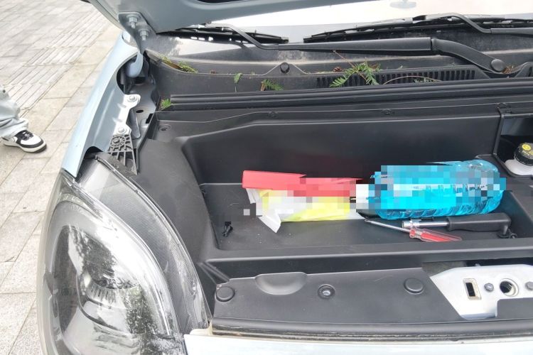 Used Wuling Hongguang MINIEV 2025 Four-Door Version Advanced Edition Engine Bay Right