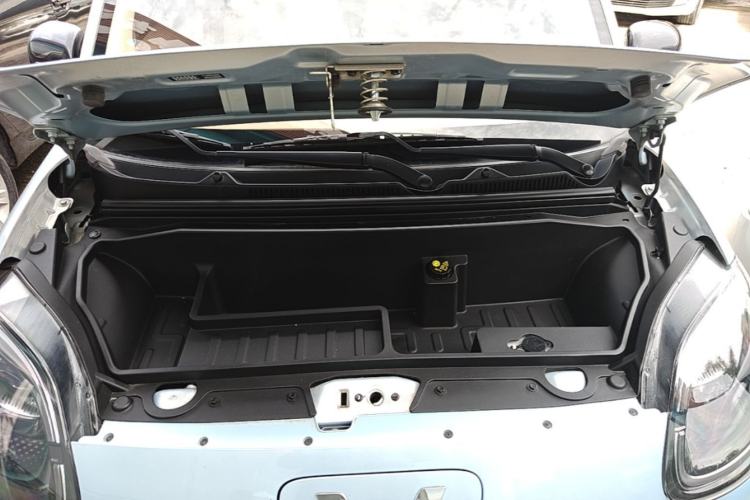 Used Wuling Hongguang MINIEV 2025 Four-Door Version Zhenxiang+ Edition Engine Bay