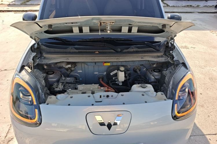 Used Wuling Hongguang MINIEV 2025 Four-Door Version Premium Edition Engine Bay