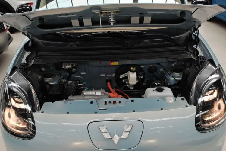 Used Wuling Hongguang MINIEV 2025 Four-Door Version Advanced Edition Engine Bay