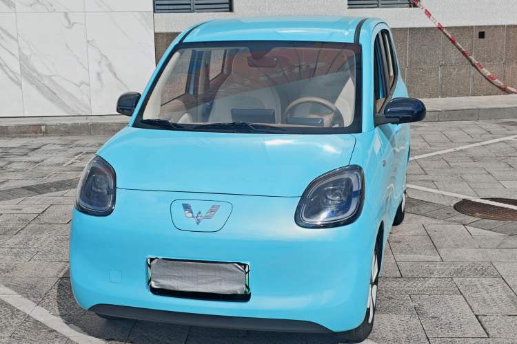Used Wuling Hongguang MINIEV 2025 Four-Door Version Premium Edition Exterior 1