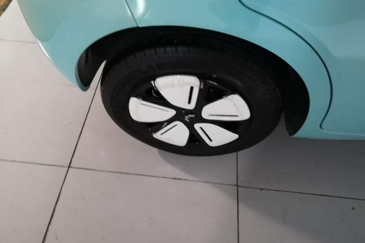 Used Wuling Hongguang MINIEV 2025 Four-Door Version Premium Edition Exterior 5
