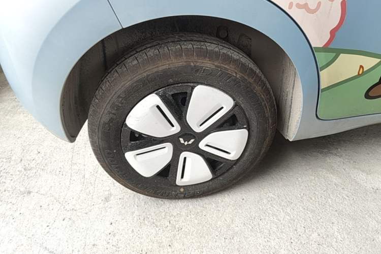 Used Wuling Hongguang MINIEV 2025 Four-Door Version Premium Edition Exterior 5