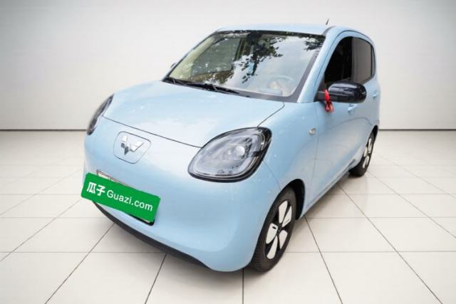 Ojetý Wuling Hongguang MINIEV 2025 Four-Door Version Advanced Edition
