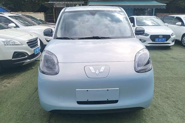 Used Wuling Hongguang MINIEV 2025 Four-Door Version Advanced Edition Front
