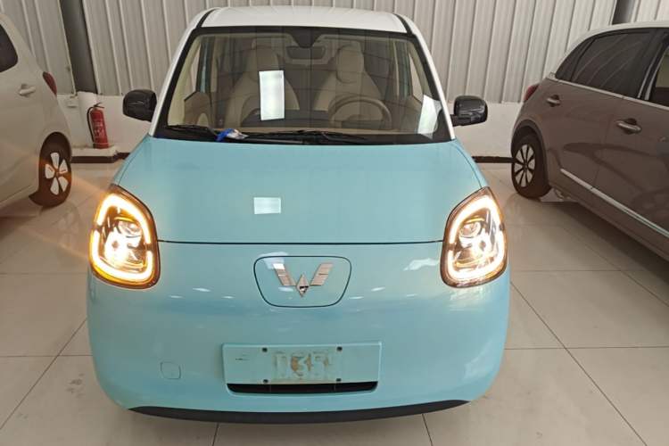 Used Wuling Hongguang MINIEV 2025 Four-Door Version Premium Edition Front