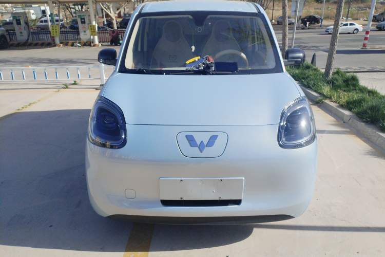 Used Wuling Hongguang MINIEV 2025 Four-Door Version Advanced Edition Front