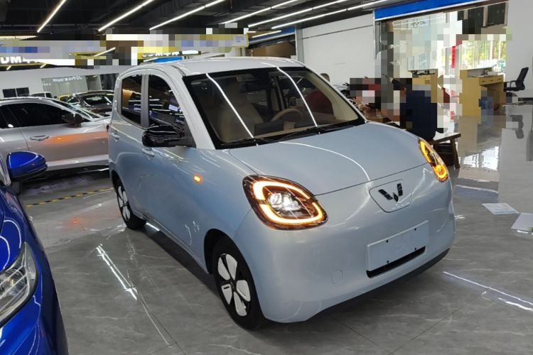 Used Wuling Hongguang MINIEV 2025 Four-Door Version Zhenxiang+ Edition Front Right 45 Deg