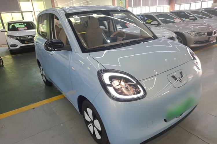 Used Wuling Hongguang MINIEV 2025 Four-Door Version Premium Edition Front Right 45 Deg