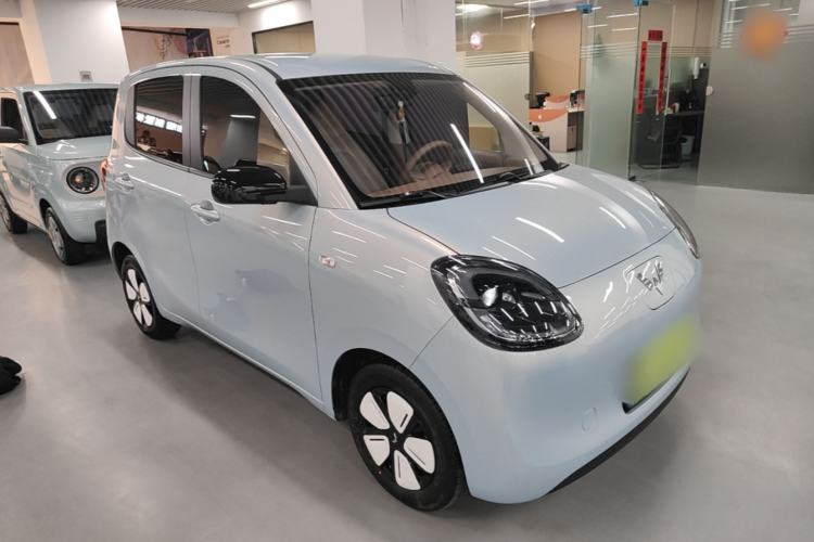 Used Wuling Hongguang MINIEV 2025 Four-Door Version Advanced Edition Front Right 45 Deg