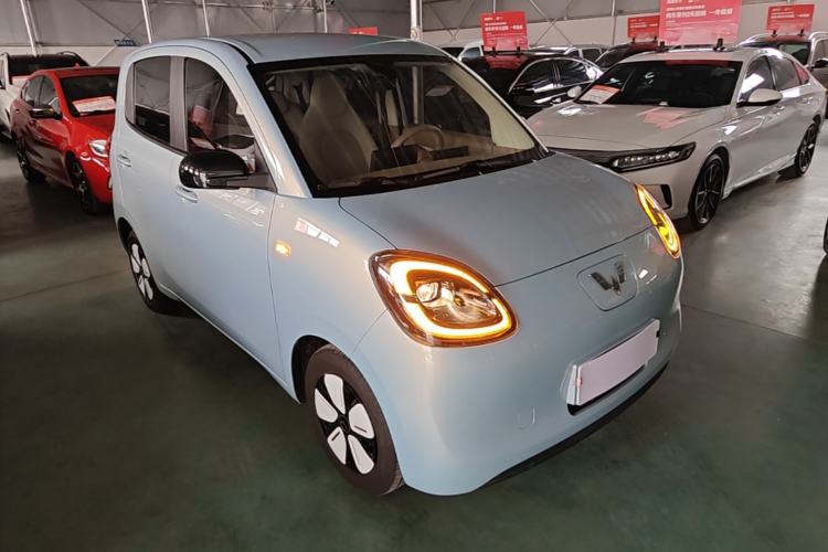 Used Wuling Hongguang MINIEV 2025 Four-Door Version Premium Edition Front Right 45 Deg