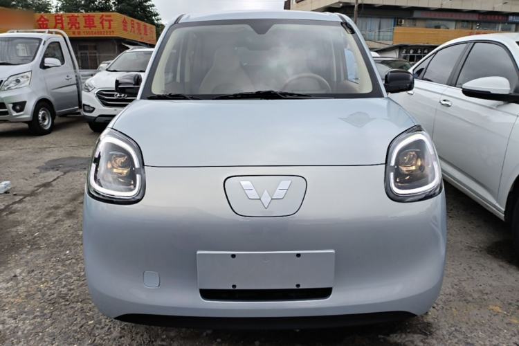 Used Wuling Hongguang MINIEV 2025 Four-Door Version Advanced Edition Front