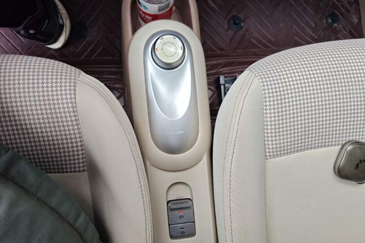 Used Wuling Hongguang MINIEV 2025 Four-Door Version Zhenxiang+ Edition Gear Lever