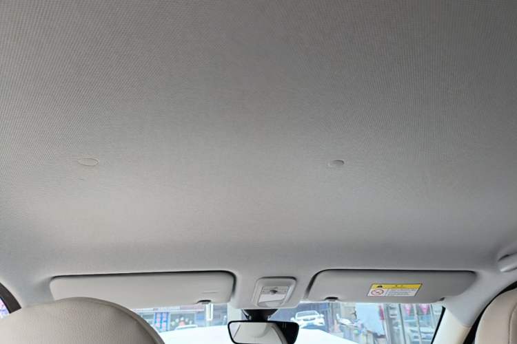 Used Wuling Hongguang MINIEV 2025 Four-Door Version Premium Edition Headliner