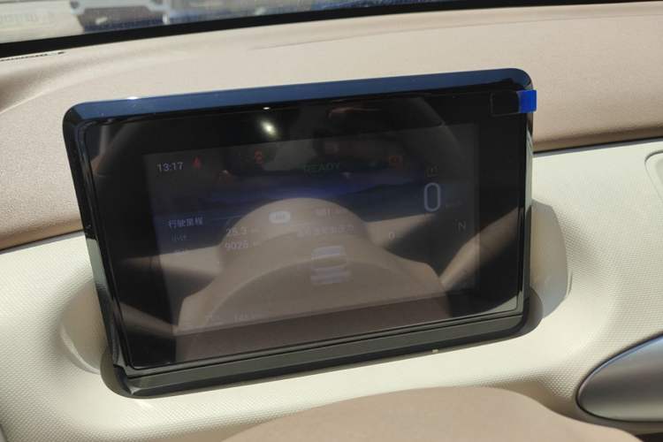 Used Wuling Hongguang MINIEV 2025 Four-Door Version Advanced Edition Instrument Cluster