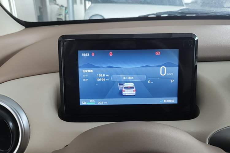 Used Wuling Hongguang MINIEV 2025 Four-Door Version Premium Edition Instrument Cluster