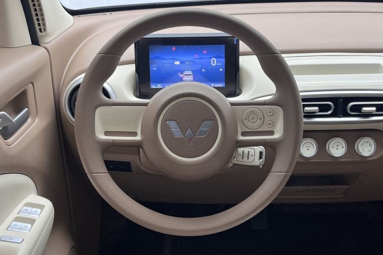 Used Wuling Hongguang MINIEV 2025 Four-Door Version Advanced Edition Interior 7