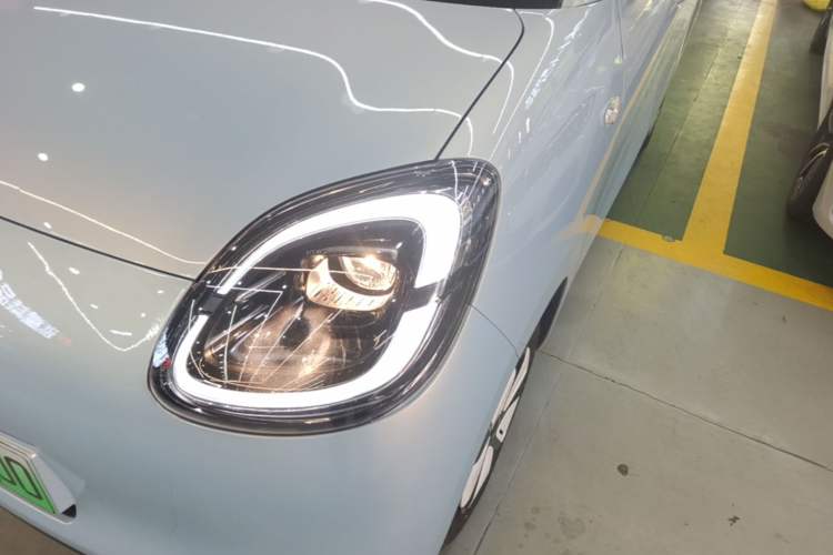 Used Wuling Hongguang MINIEV 2025 Four-Door Version Premium Edition Left Front Headlight