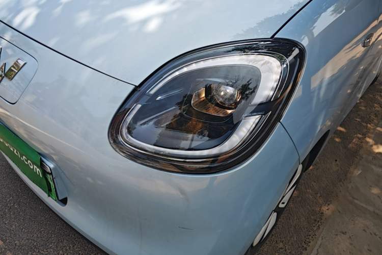 Used Wuling Hongguang MINIEV 2025 Four-Door Version Premium Edition Left Front Headlight