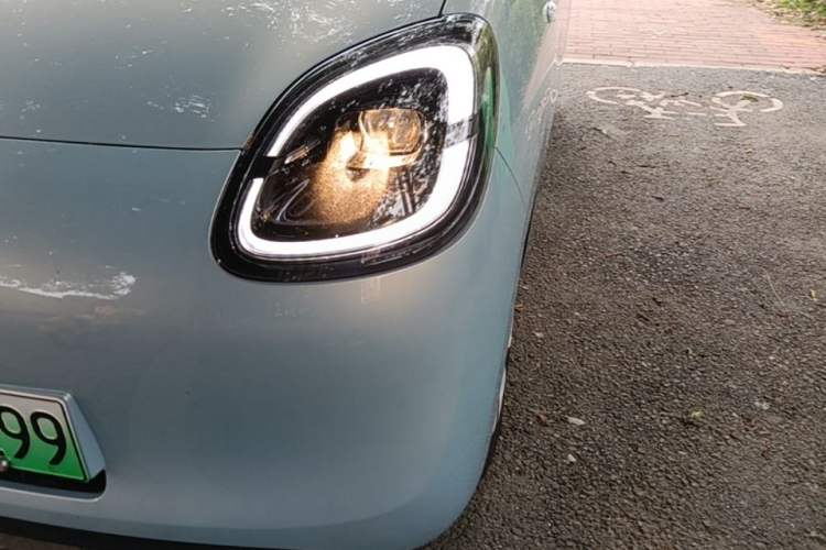 Used Wuling Hongguang MINIEV 2025 Four-Door Version Advanced Edition Left Front Headlight