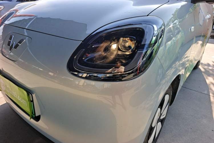 Used Wuling Hongguang MINIEV 2025 Four-Door Version Premium Edition Left Front Headlight