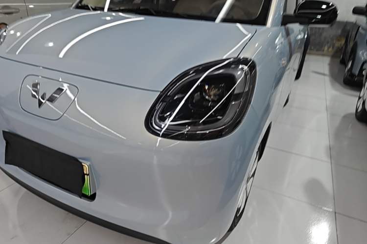 Used Wuling Hongguang MINIEV 2025 Four-Door Version Advanced Edition Left Front Headlight
