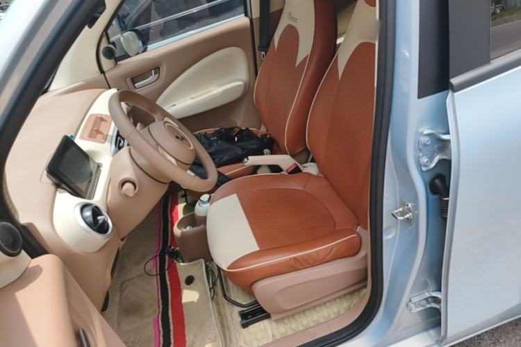 Used Wuling Hongguang MINIEV 2025 Four-Door Version Advanced Edition Left Front Seat