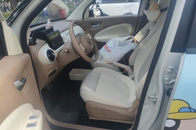 Used Wuling Hongguang MINIEV 2025 Four-Door Version Advanced Edition Left Front Seat