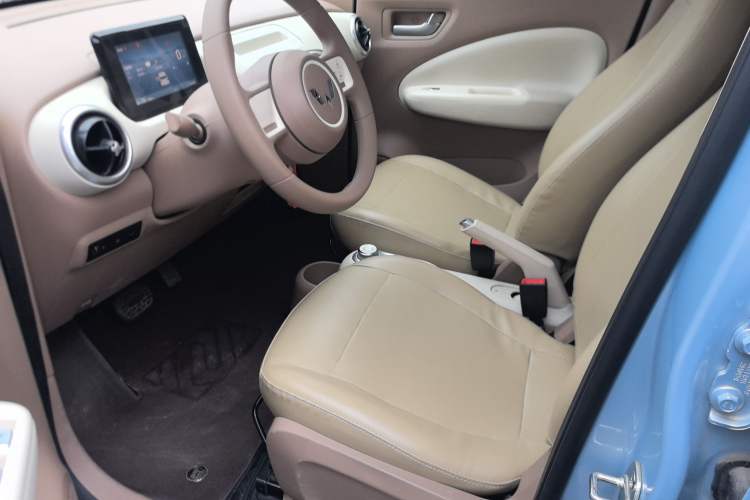 Used Wuling Hongguang MINIEV 2025 Four-Door Version Advanced Edition Left Front Seat