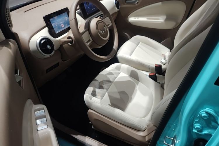 Used Wuling Hongguang MINIEV 2025 Four-Door Version Zhenxiang+ Edition Left Front Seat