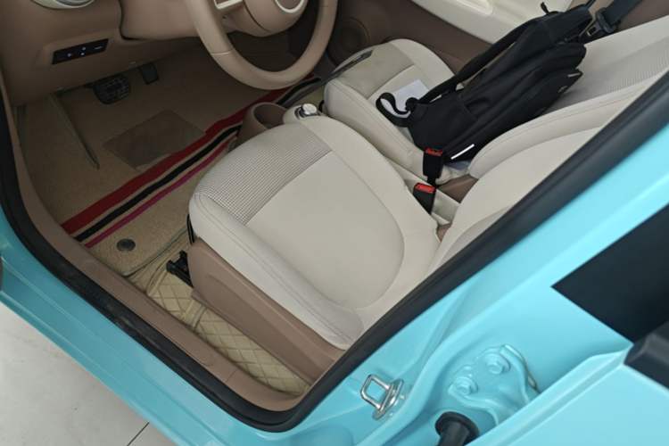 Used Wuling Hongguang MINIEV 2025 Four-Door Version Premium Edition Left Front Seat