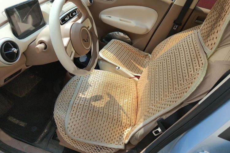 Used Wuling Hongguang MINIEV 2025 Four-Door Version Advanced Edition Left Front Seat