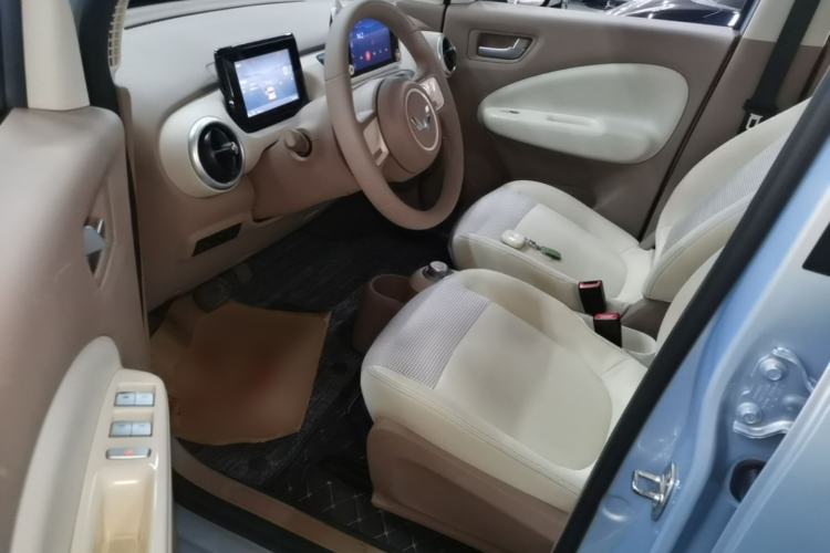 Used Wuling Hongguang MINIEV 2025 Four-Door Version Premium Edition Left Front Seat