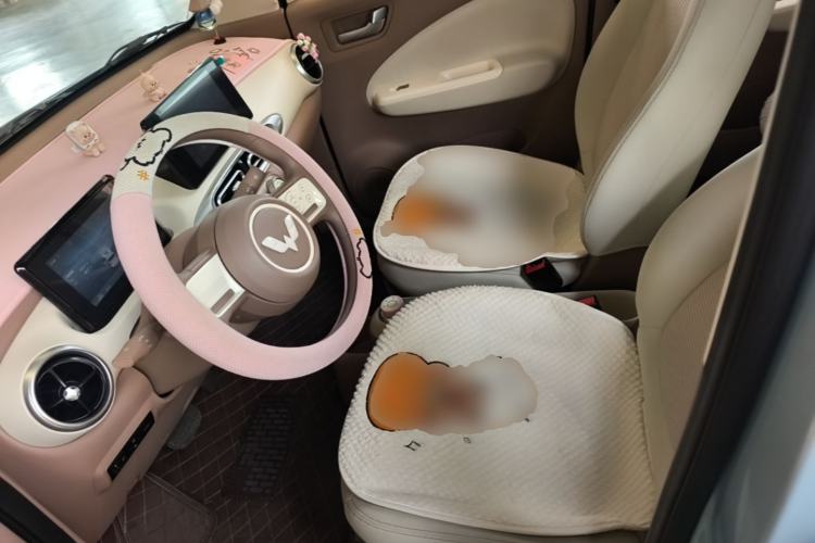 Used Wuling Hongguang MINIEV 2025 Four-Door Version Premium Edition Left Front Seat