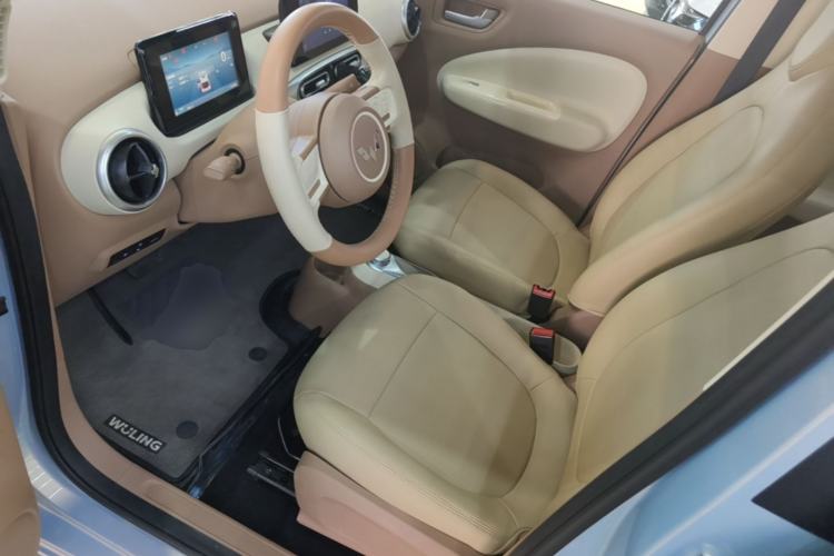 Used Wuling Hongguang MINIEV 2025 Four-Door Version Premium Edition Left Front Seat
